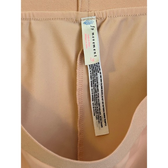 Free People Movement Peach Orange Bike Shorts Size Large NWT - Picture 5 of 6